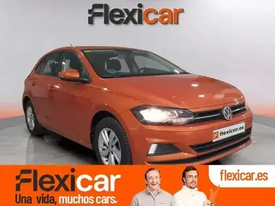Usado VW Polo Advance 95 CV (69 kW) 2019 Naranja Utilitario
