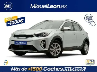 Usado Kia Stonic 79 CV (58 kW) 2025 Gris SUV