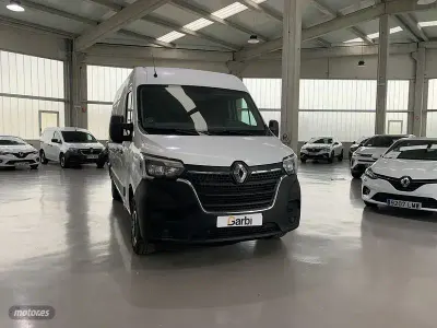 Usado Renault Master 2021 Blanco Monovolumen