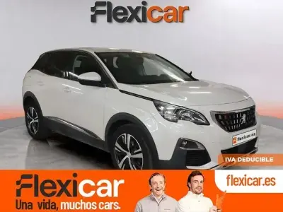 Usado Peugeot 3008 Allure 130 CV (95 kW) 2019 Blanco SUV