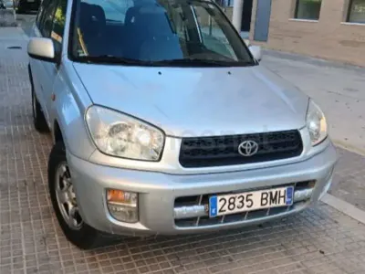 Usado Toyota RAV4 Luna 150 CV (110 kW) 2002 Gris / plata SUV