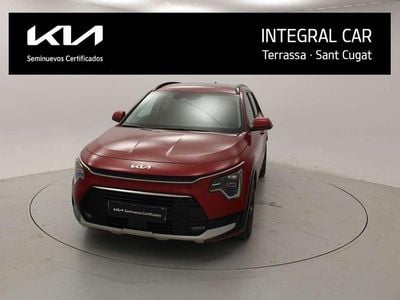 Usado Kia Niro 139 CV (102 kW) 2025 Rojo SUV