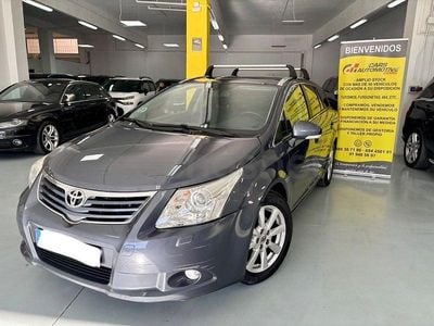 Usado Toyota Avensis Advance 150 CV (110 kW) 2009 Gris / plata Familiar