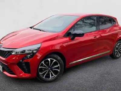 Usado Renault Clio Techno 100 CV (73 kW) 2025 Utilitario