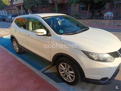 Usado Nissan Qashqai Visia 130 CV (95 kW) 2016 Blanco SUV