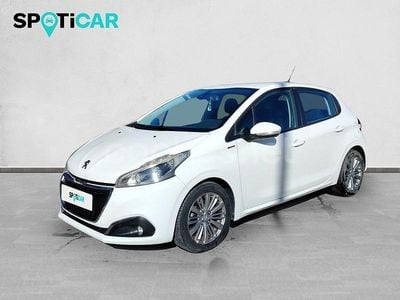 Blanco Usado 2019 Peugeot 208 Signature Sky Utilitario | 9995 € (Un poco caro)