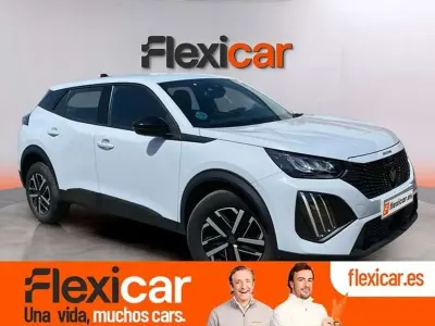 Usado Peugeot 2008 Active 101 CV (74 kW) 2023 Blanco SUV