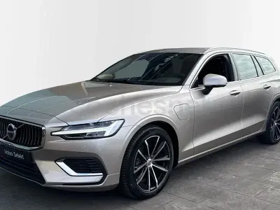 Nuevo Volvo V60 Core 350 CV (257 kW) 2026 Beige Familiar