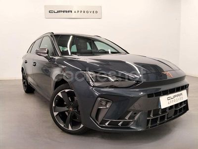 Gris / plata Usado 2024 Cupra Leon Familiar | 27.190 € (Precio justo)