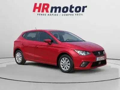 Usado Seat Ibiza Style 110 CV (80 kW) 2021 Rojo Utilitario