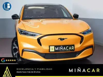 Usado Ford Mustang Mach-E 197 kW (269 CV) 2023 Amarillo SUV