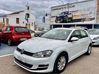 Usado VW Golf VII Advance 105 CV (77 kW) 2014 Blanco Berlina
