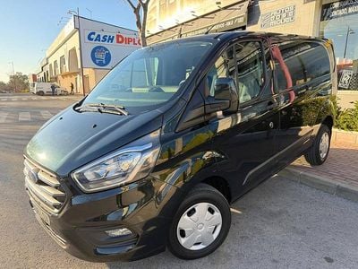Usado Ford Tourneo Trend 105 CV (77 kW) 2020 Negro Monovolumen