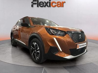 Usado Peugeot 2008 Allure 101 CV (74 kW) 2023 Naranja SUV