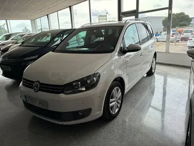 Usado VW Touran Advance 105 CV (77 kW) 2011 Blanco Monovolumen