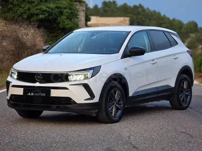 Usado Opel Grandland X Business Edition 130 CV (95 kW) 2022 Blanco SUV