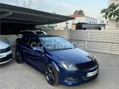 Usado Opel Astra GTC Sport 110 CV (80 kW) 2008 Azul Berlina
