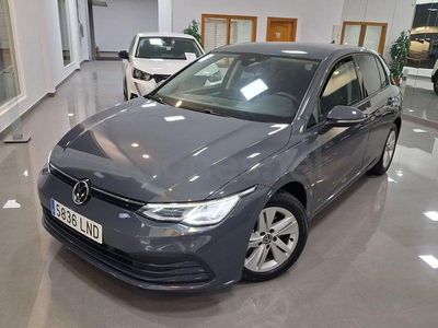 Usado VW Golf VIII Life 115 CV (84 kW) 2021 Azul Berlina