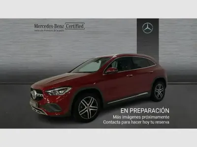 Usado Mercedes GLA200 Progressive 150 CV (110 kW) 2022 Rojo SUV