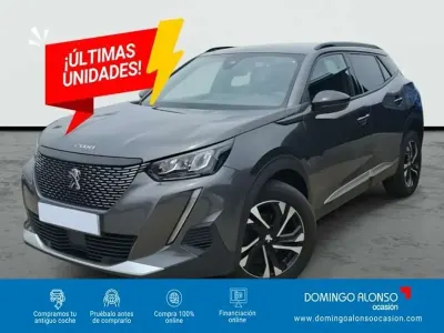 Usado Peugeot 2008 Allure 101 CV (74 kW) 2023 Gris SUV