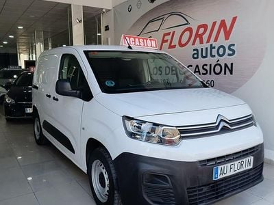 Usado Citroën Berlingo 100 CV (73 kW) 2021 Blanco Monovolumen