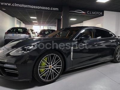 Usado Porsche Panamera Turbo S Executive 782 CV (575 kW) 2020 Negro Berlina