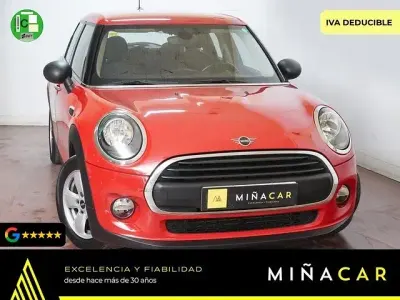 Usado Mini Cooper 95 CV (69 kW) 2018 Rojo Utilitario