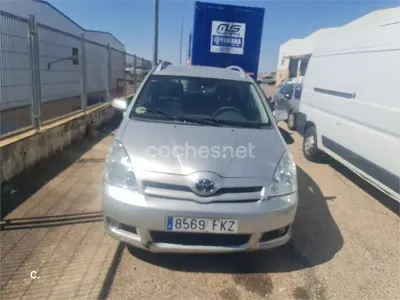 Usado Toyota Corolla Verso Luna 136 CV (100 kW) 2007 Gris / plata Monovolumen