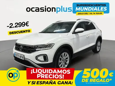 Usado VW T-Roc Life 150 CV (110 kW) 2024 Blanco SUV