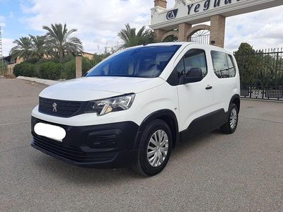 Usado Peugeot Rifter Access 100 CV (73 kW) 2020 Blanco Monovolumen