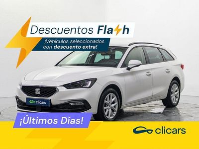 Usado Seat Leon Style 115 CV (84 kW) 2022 Blanco Familiar