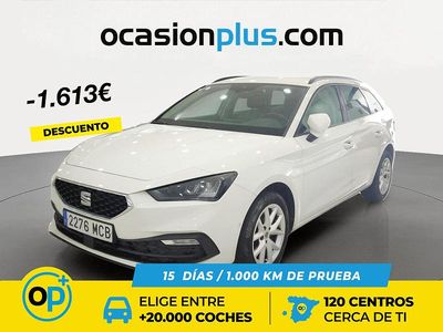 Usado Seat Leon Style 110 CV (80 kW) 2022 Blanco Familiar