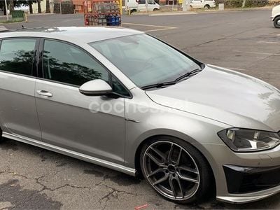 Gris / plata Usado 2016 VW Golf VII Edition Familiar | 12.500 € (Caro)