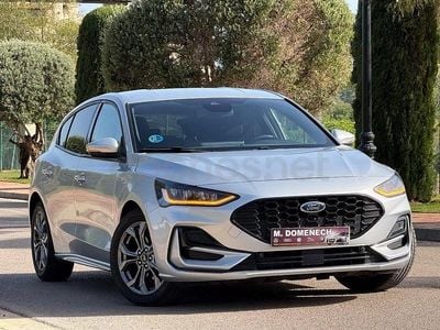 Usado Ford Focus Active 155 CV (114 kW) 2023 Gris / plata Berlina