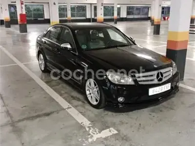Usado Mercedes C180 Avantgarde 143 CV (105 kW) 2007 Negro Berlina