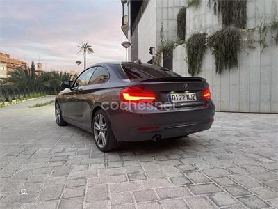 Usado BMW 218 Sport Line 136 CV (100 kW) 2017 Gris / plata Coupe