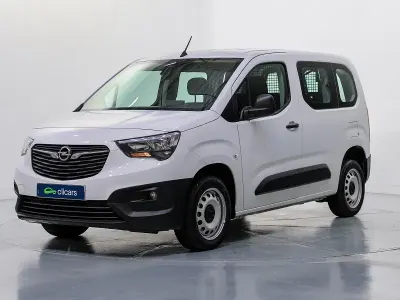 Usado Opel Combo Business Edition 100 CV (73 kW) 2023