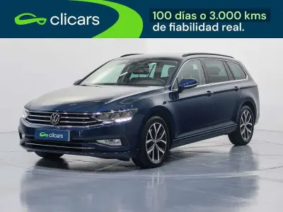 Usado VW Passat Executive 150 CV (110 kW) 2021 Azul Familiar