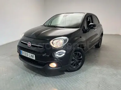 Käytetty Fiat 500X Connect 130 HP (95 kW) 2021 Musta Katumaasturi