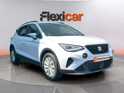 Usado Seat Arona Style 116 CV (85 kW) 2024 Blanco SUV