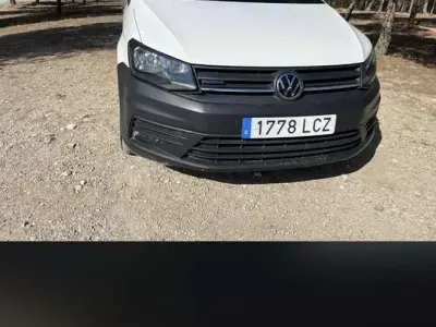 Usado VW Caddy 122 CV (89 kW) 2020 Blanco Monovolumen