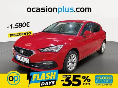 Usado Seat Leon Style 130 CV (95 kW) 2021 Rojo