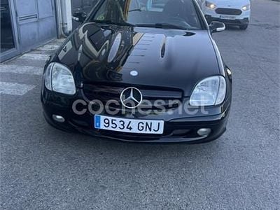 Käytetty Mercedes SLK320 218 HP (160 kW) 2002 Musta Avoauto