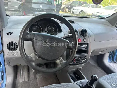 Usado Chevrolet Kalos SE 72 CV (52 kW) 2004 Azul Berlina