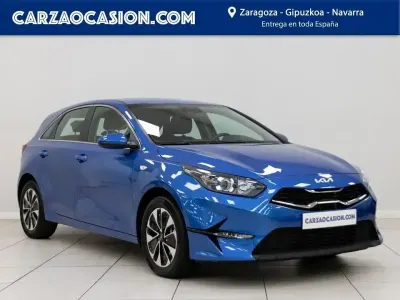Usado Kia Ceed 100 CV (73 kW) 2025 Azul Utilitario