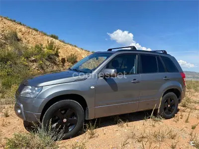 Usado Suzuki Grand Vitara 129 CV (94 kW) 2007 Gris / plata SUV