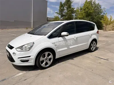 Usado Ford S-MAX Titanium 140 CV (102 kW) 2014 Blanco Monovolumen