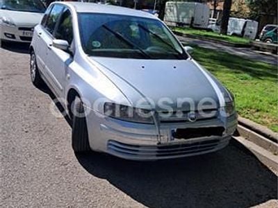 Gris / plata Usado 2007 Fiat Stilo Dynamic Berlina | 1900 €
