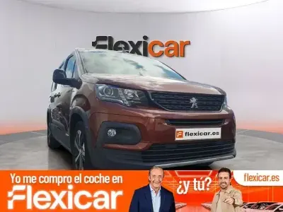 Usado Peugeot Rifter GT-line 100 CV (73 kW) 2018 Naranja Monovolumen