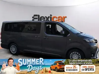 Usado Toyota Proace Verso Active 131 CV (96 kW) 2023 Beige Familiar